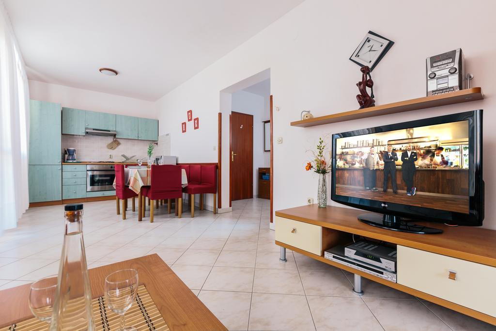 Andela Apartment Пула Стая снимка