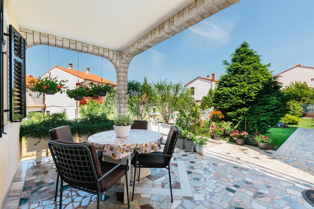 Andela Apartment Пула Стая снимка